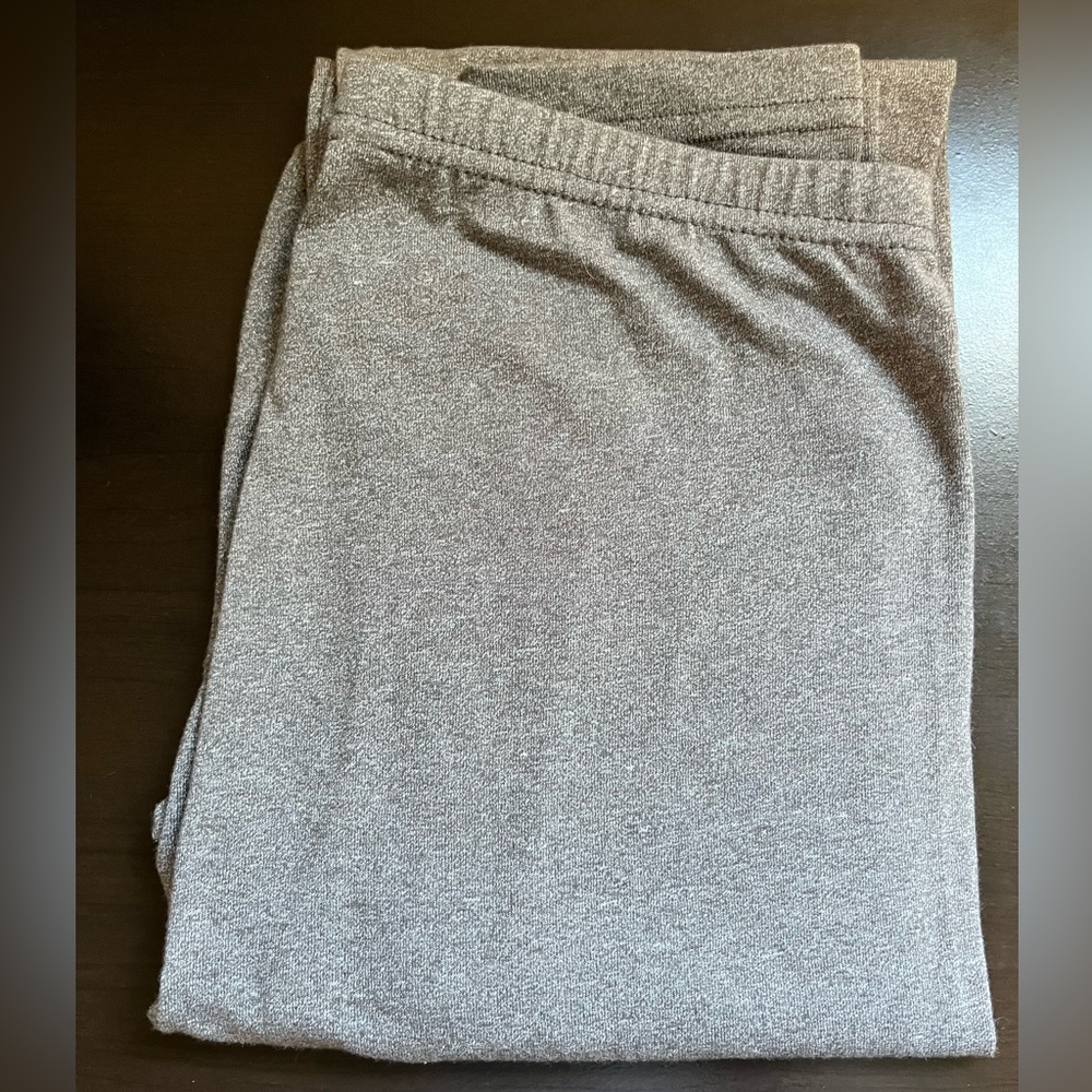 Grey leggings full length size XS NEVER WORN!